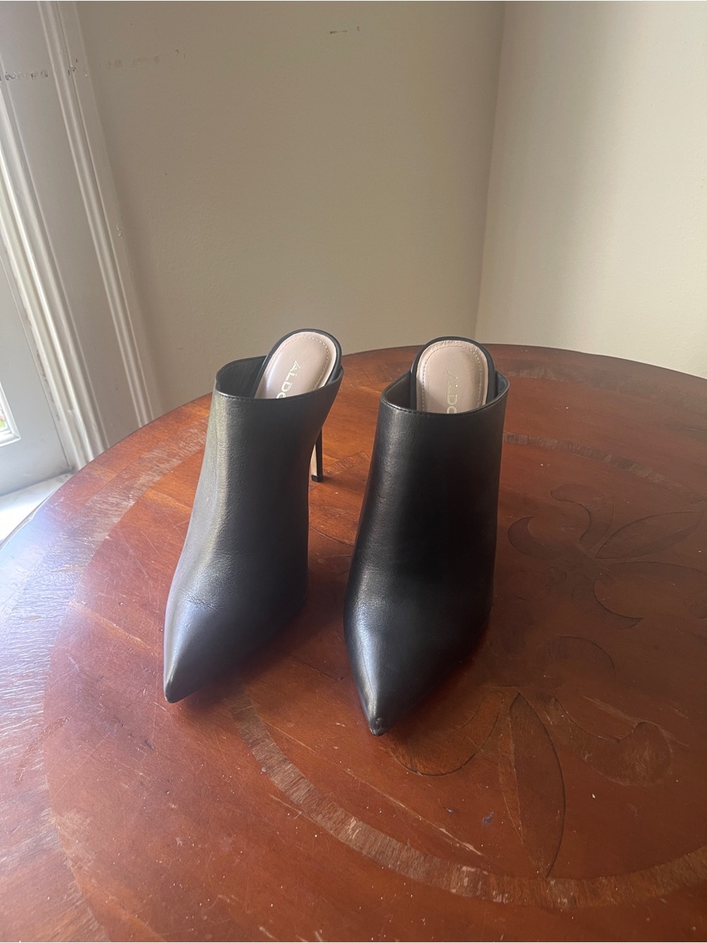 Aldo Black Pointed Toe Leather Mules